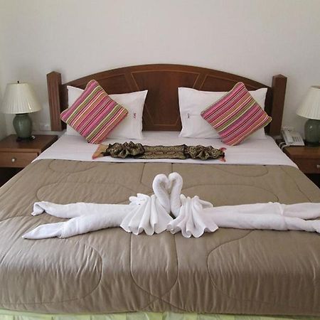 Mt Hotel Patong Phuket Екстериор снимка